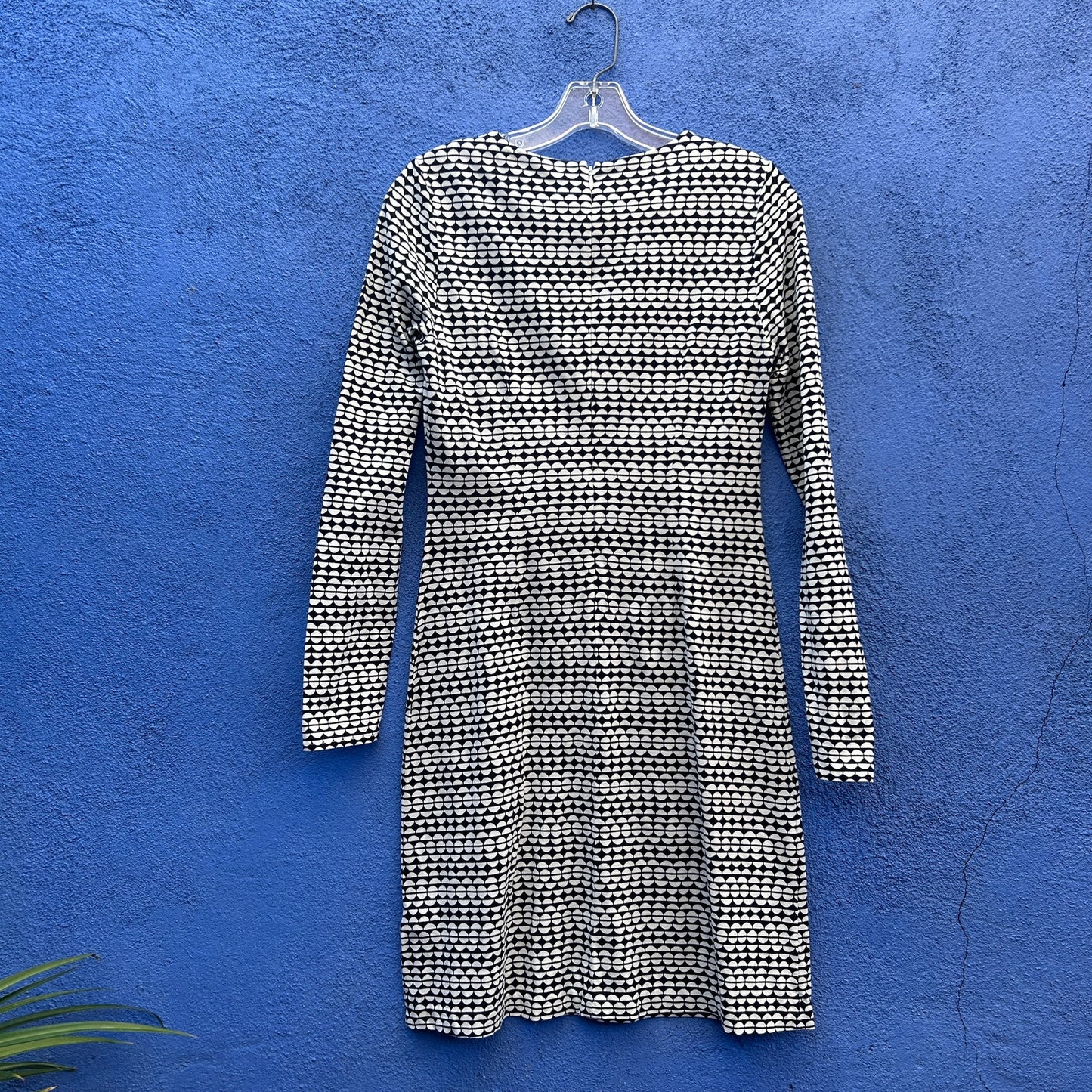 banana republic black and creamy white bodycon dress