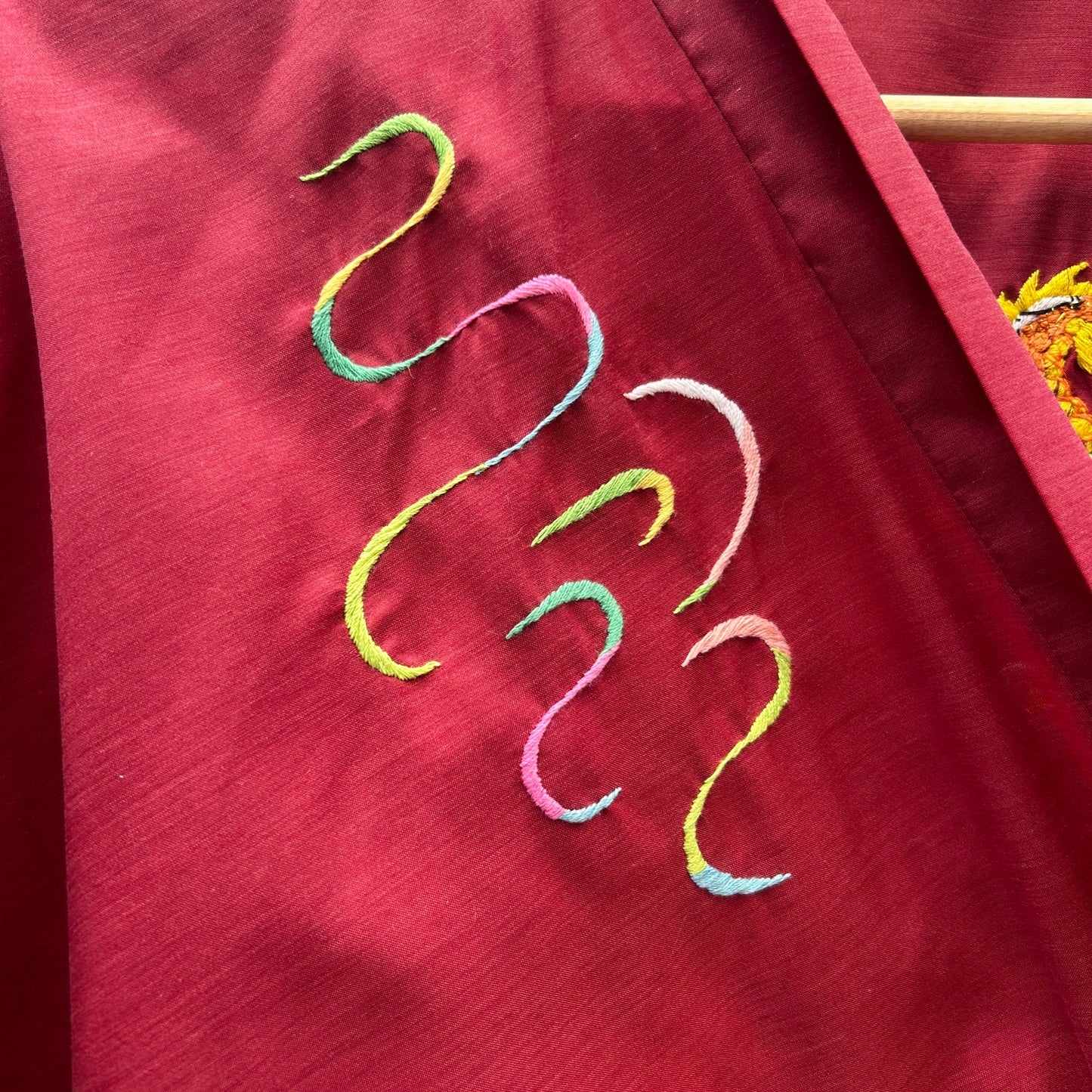 vintage health embroidered dragon poly-cotton robe