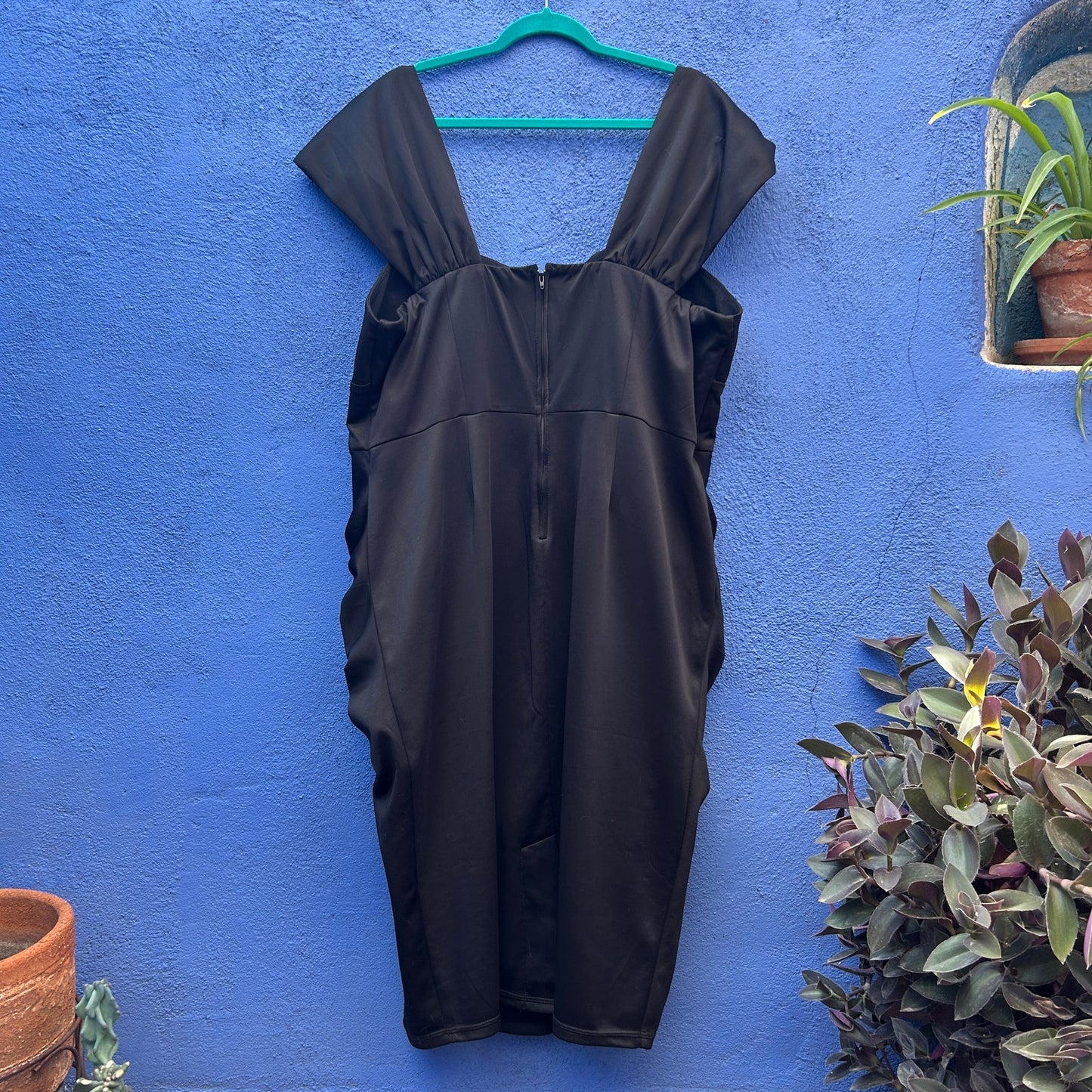 deadly dames by micheline pitt ruched side cocktail dress