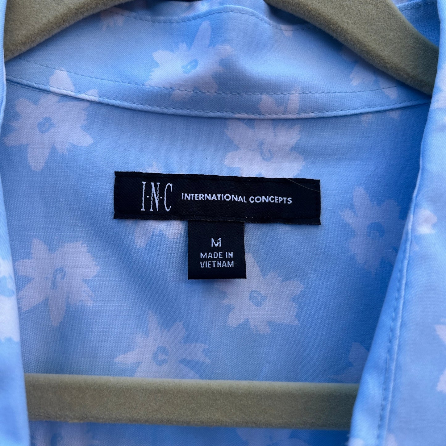 international concepts light blue floral print button up
