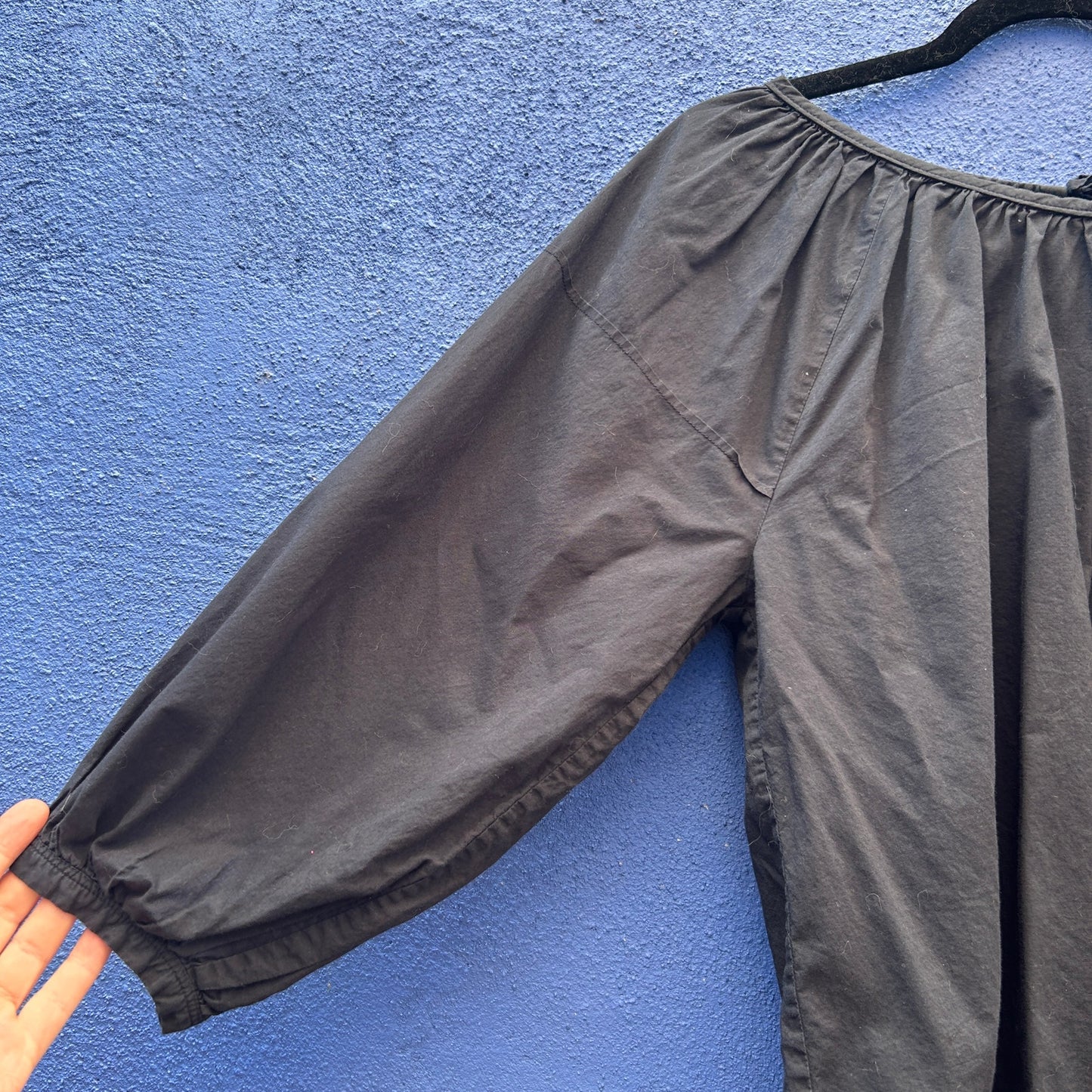 everlane black cotton 3/4 poof sleeve top