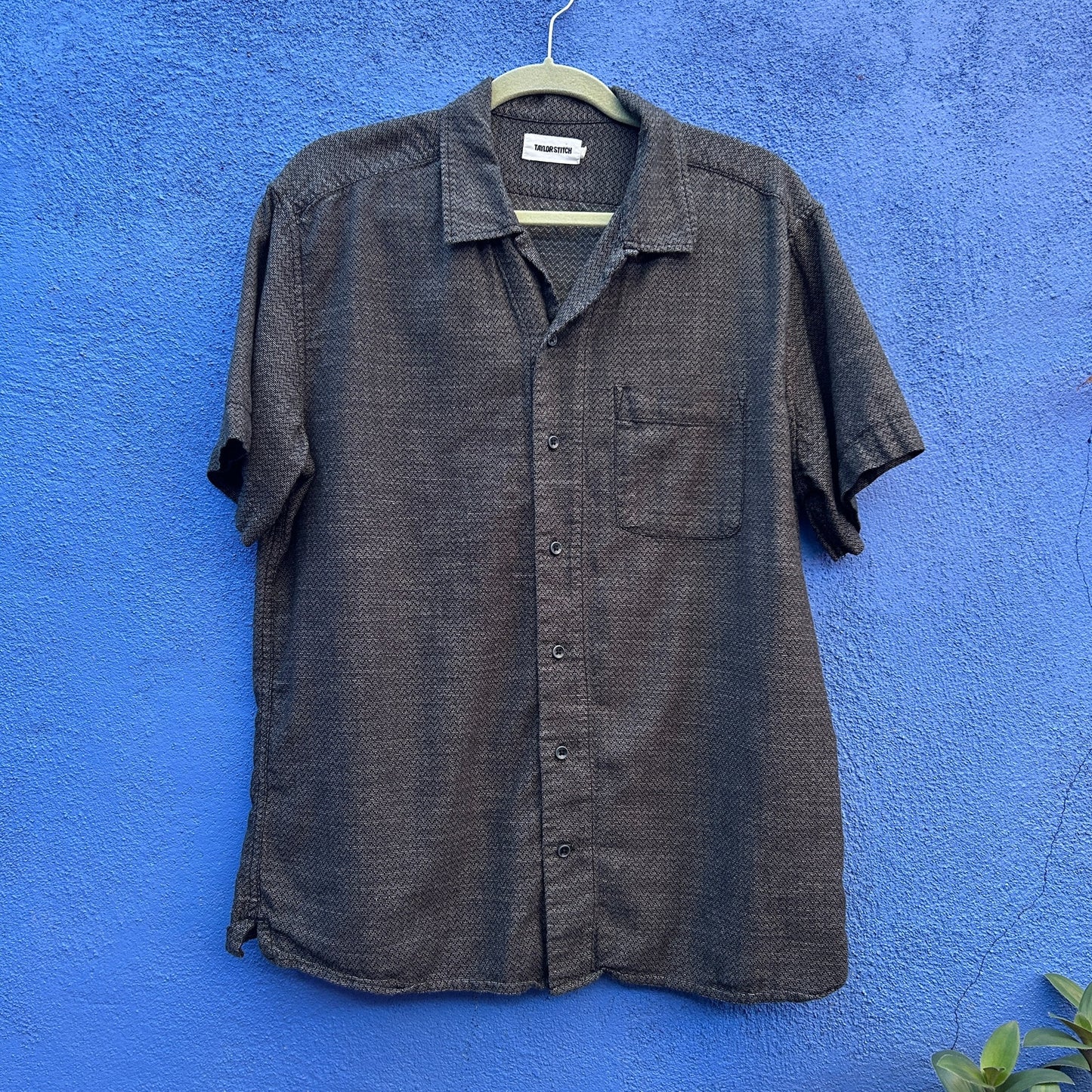 taylor stitch black short sleeve button up