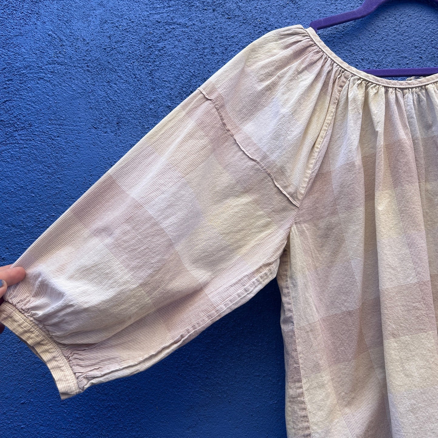 everlane balloon sleeve lightweight cotton top