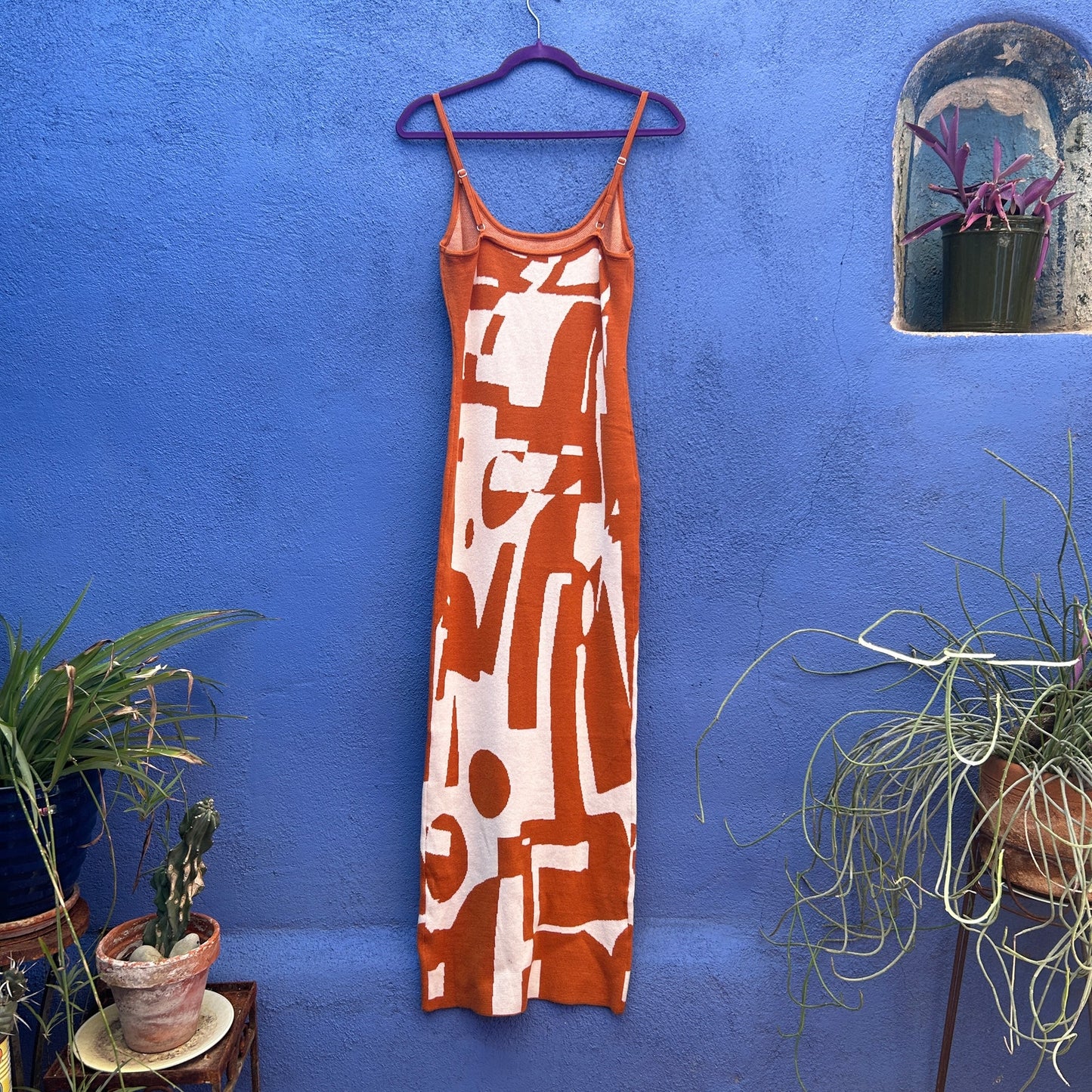 burnt orange and white abstract graphic pring knit sleeveless maxi dress