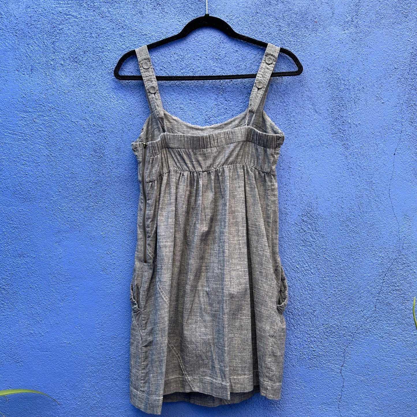 la made sleeveless chambray cotton shift dress