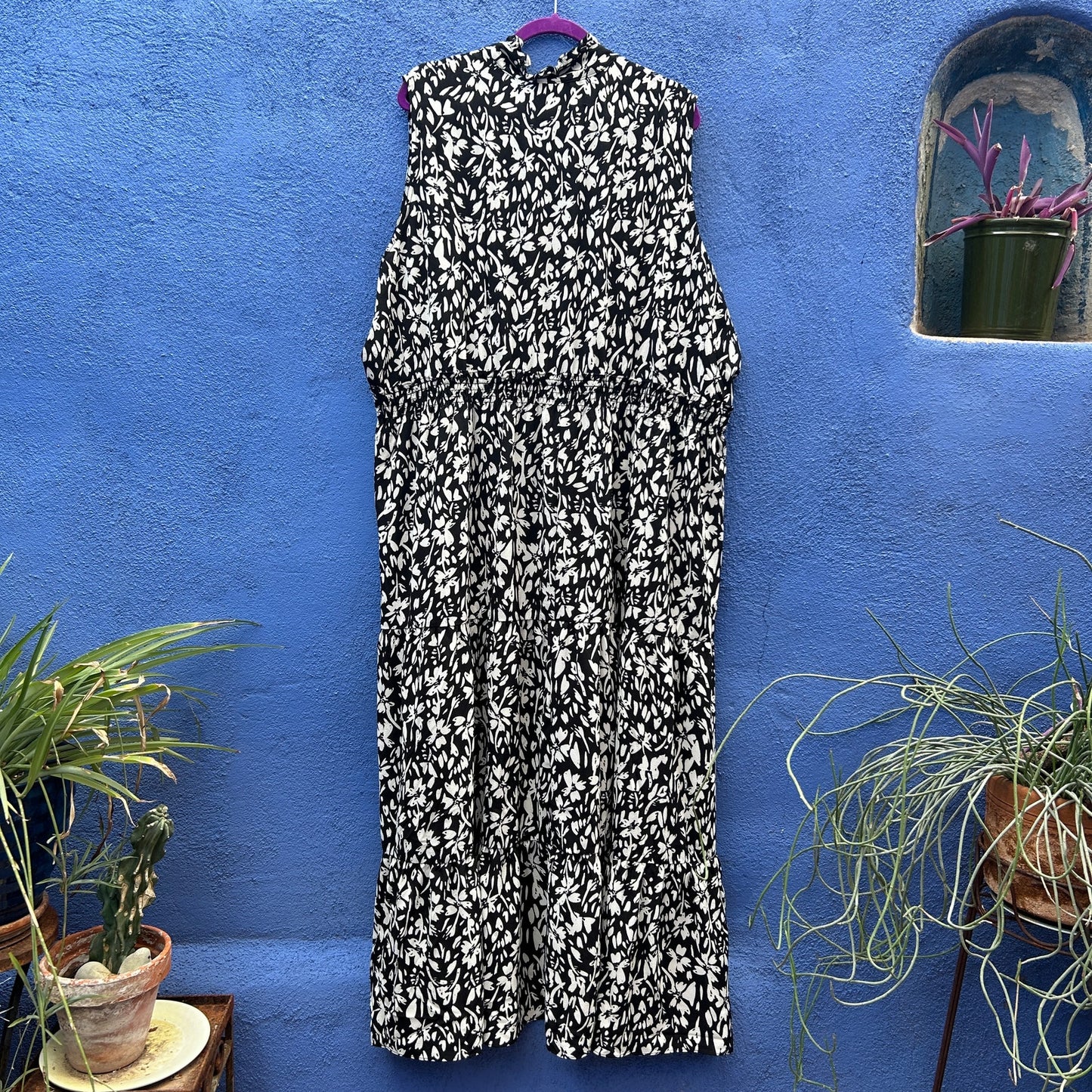 london times woman sleeveless floral print tiered maxi dress - nwt