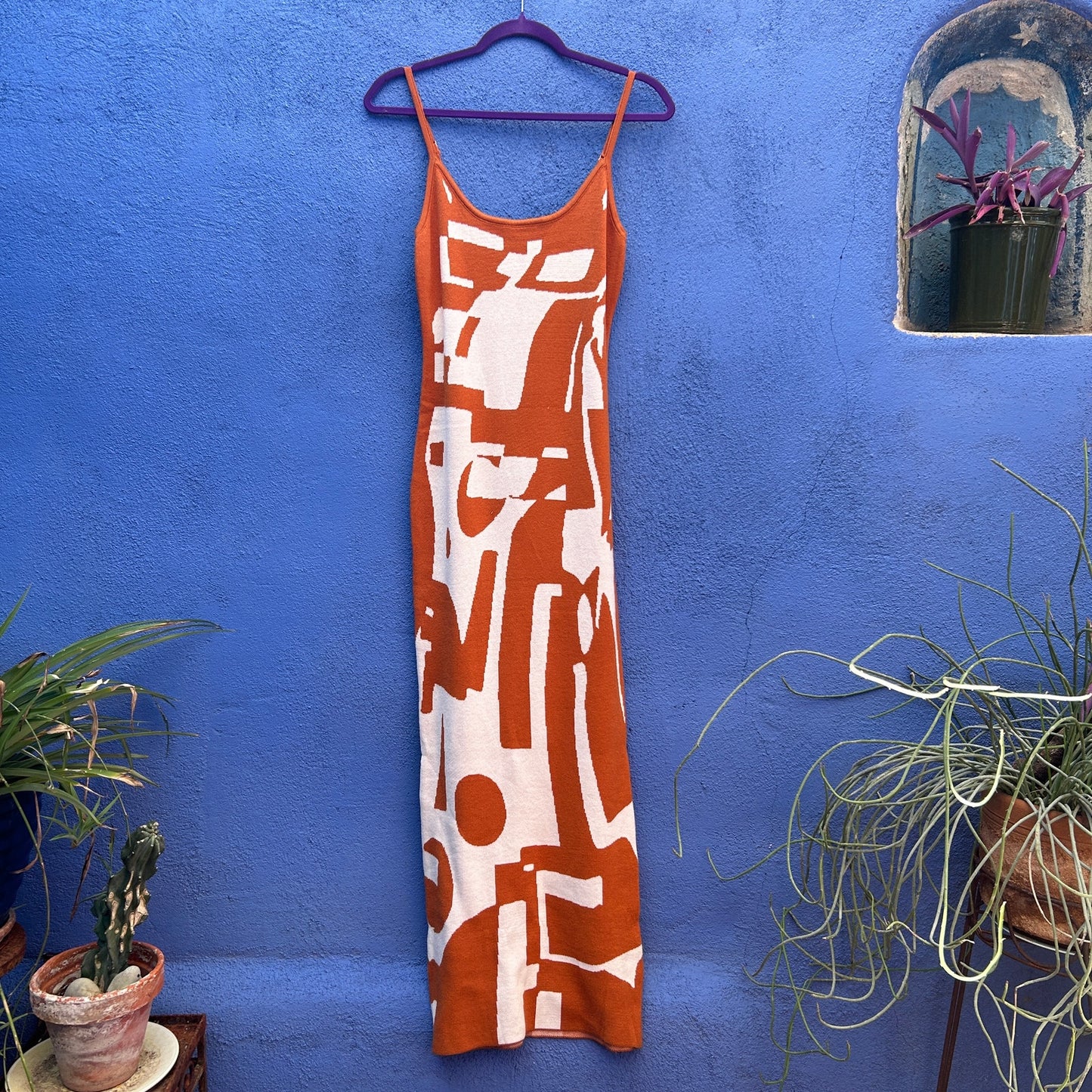 burnt orange and white abstract graphic pring knit sleeveless maxi dress