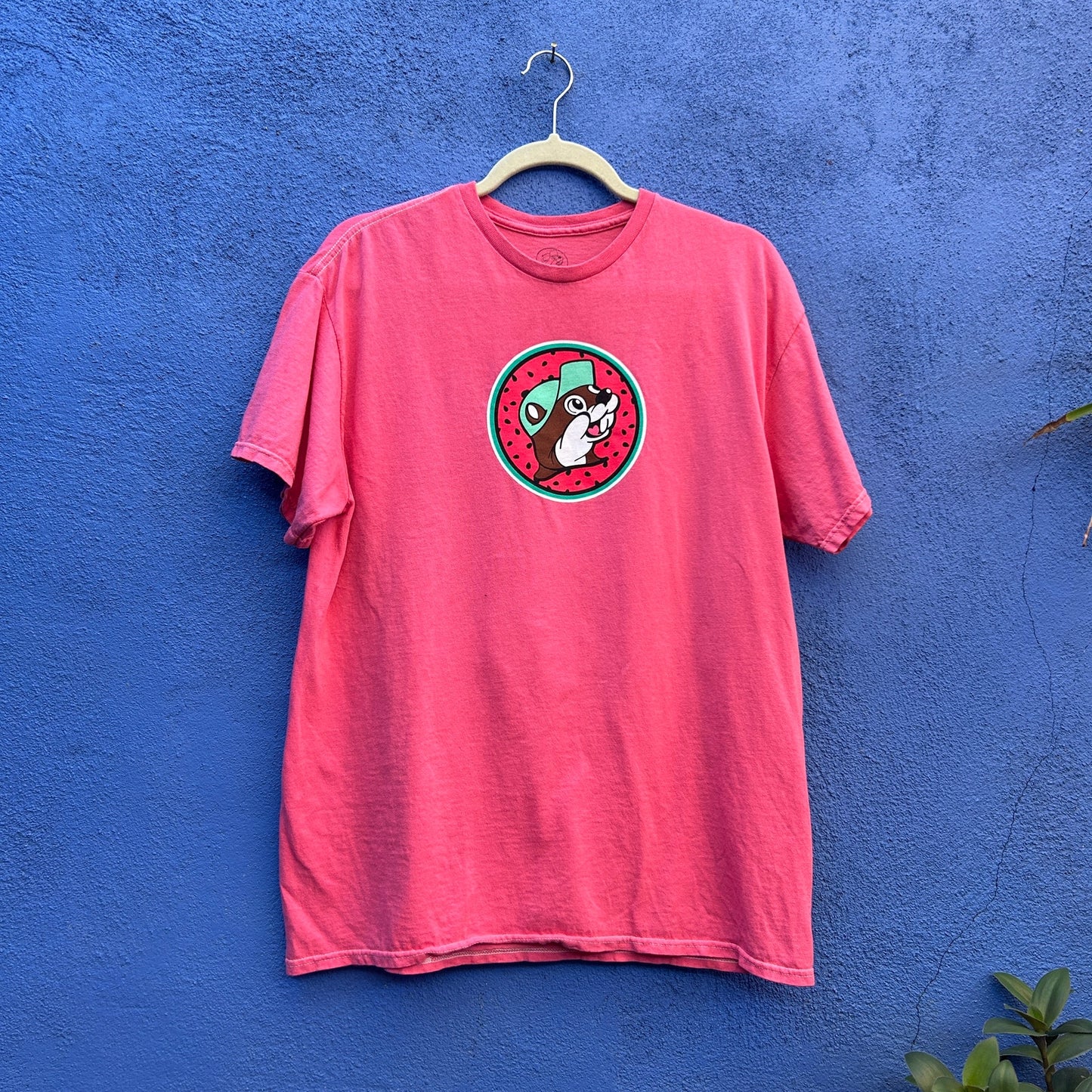 buc-ee's pink life is sweeter tee