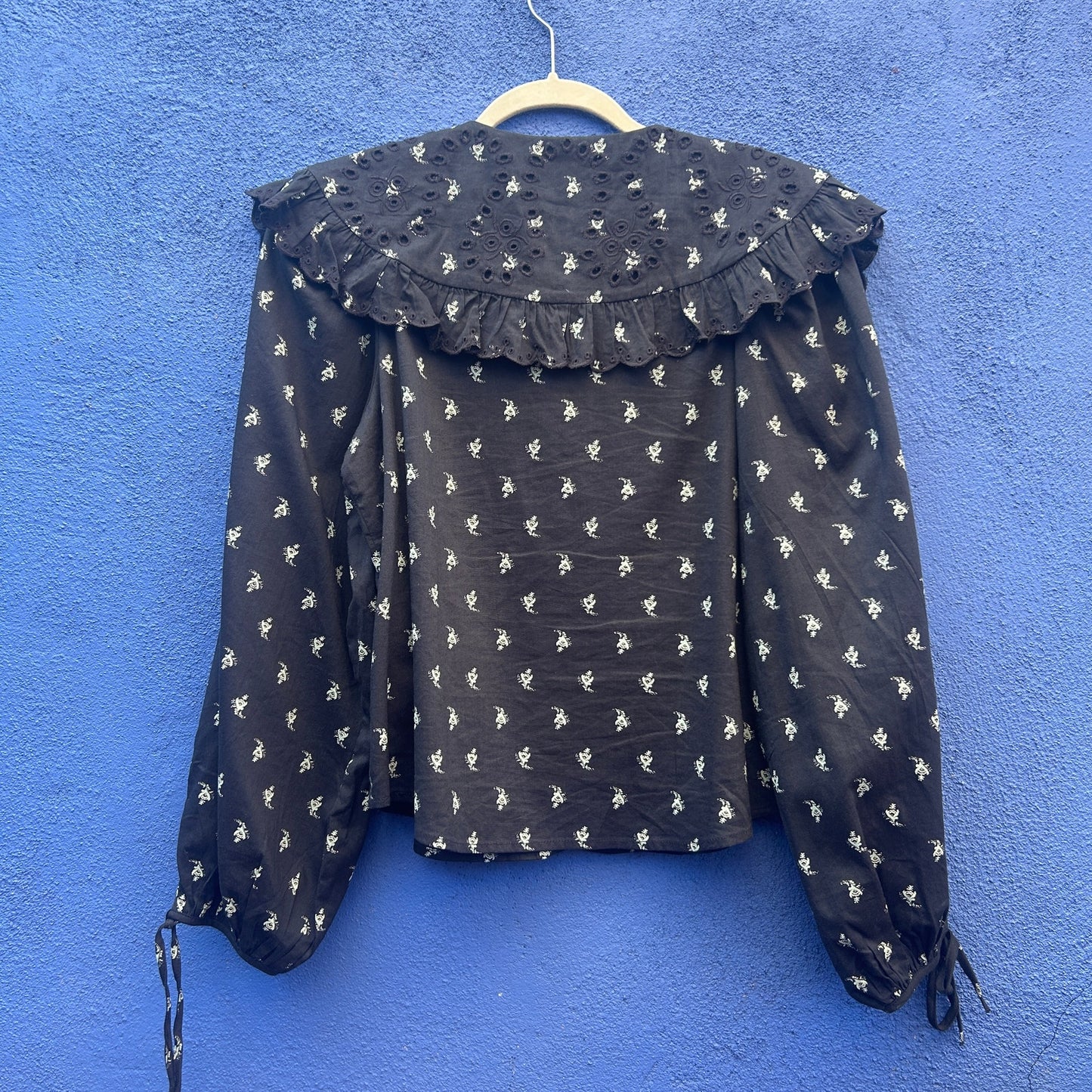 peter pan collar eyelet lace balloon sleeve button up cotton blend top