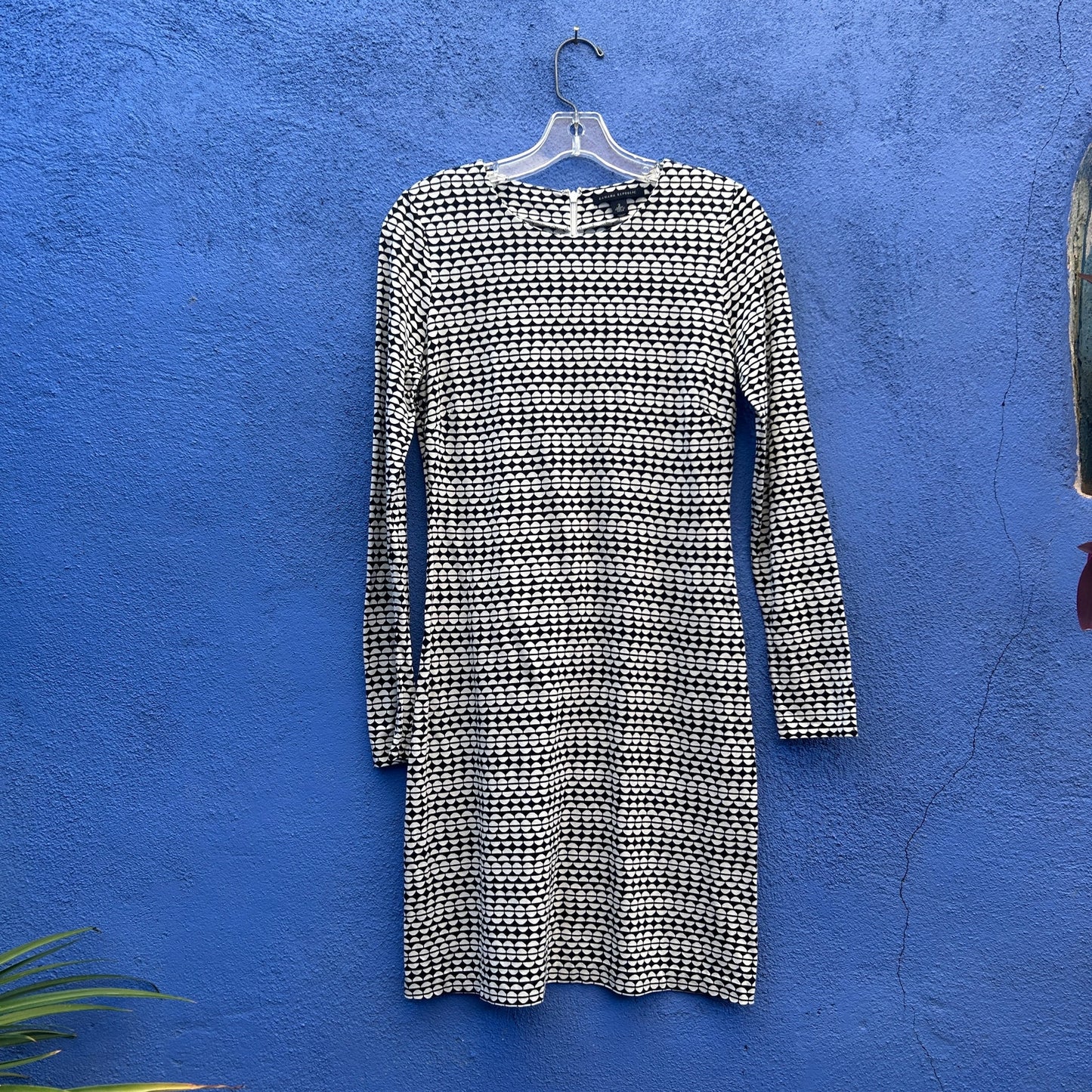 banana republic black and creamy white bodycon dress