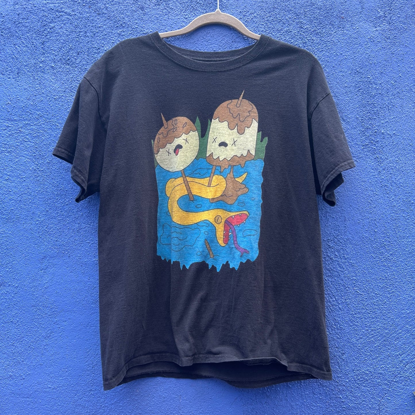 dead serpent and cake pop cheeky tee