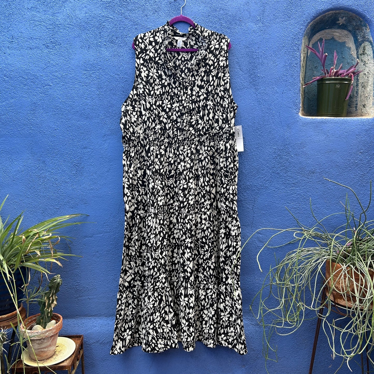 london times woman sleeveless floral print tiered maxi dress - nwt