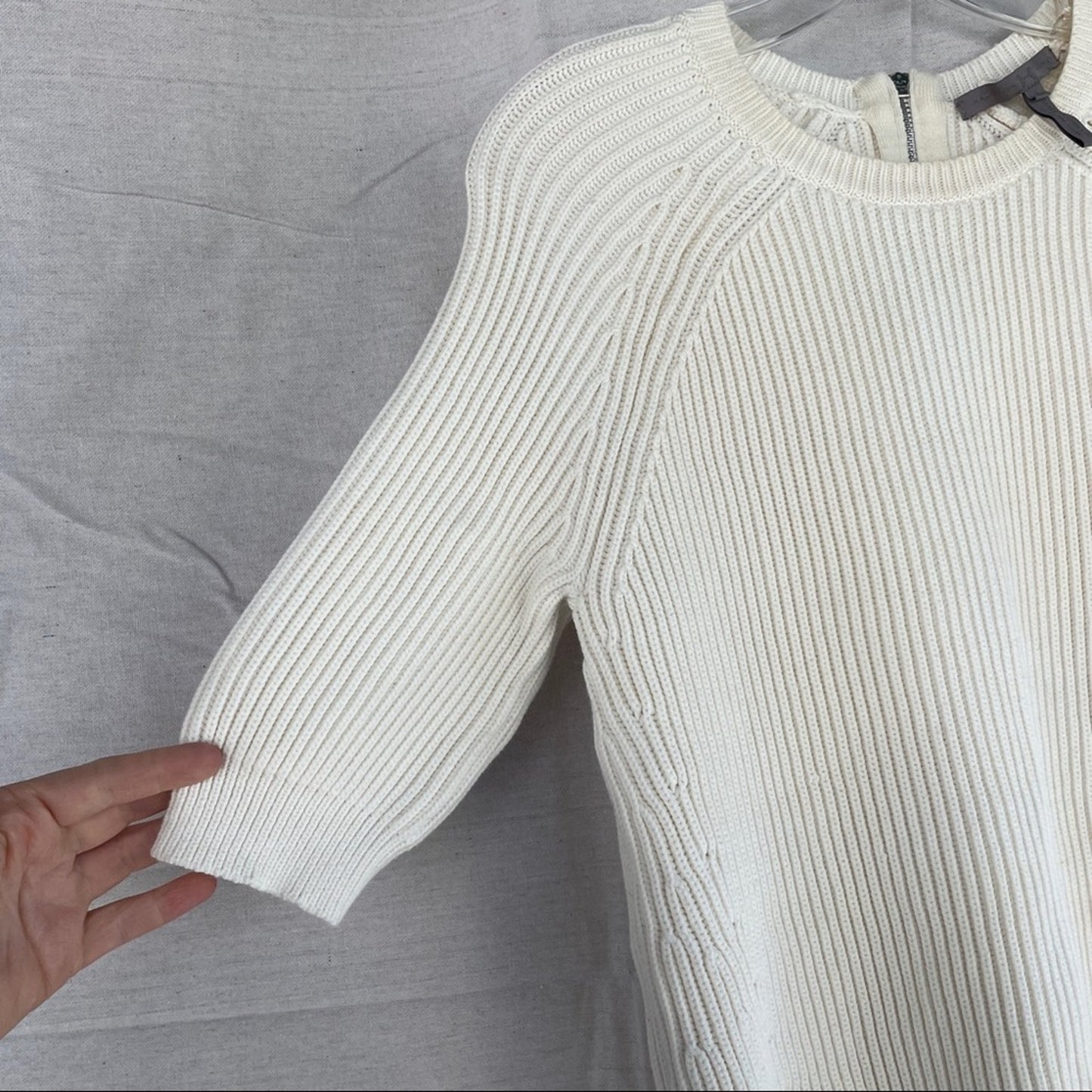 Halston Heritage Cream Raglan Cut Ribbed 3/4 Sleeve Knit Sweater Top